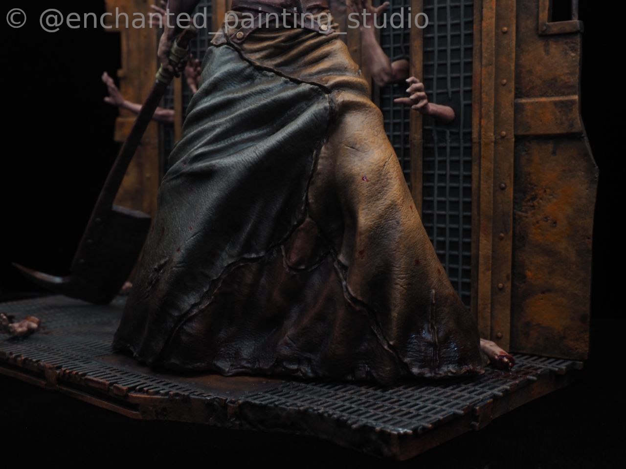 Pyramid Head Diorama Fullsize Statue